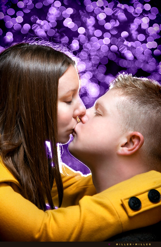 kiss naperville holiday lights engagement