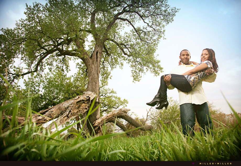 ottawa tree grass picnic engagement portrait photos ottawa tree grass picnic engagement portrait photos