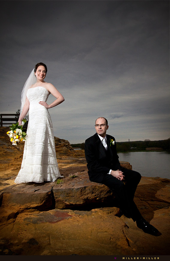 wedding photographs starved rock cliff canyon