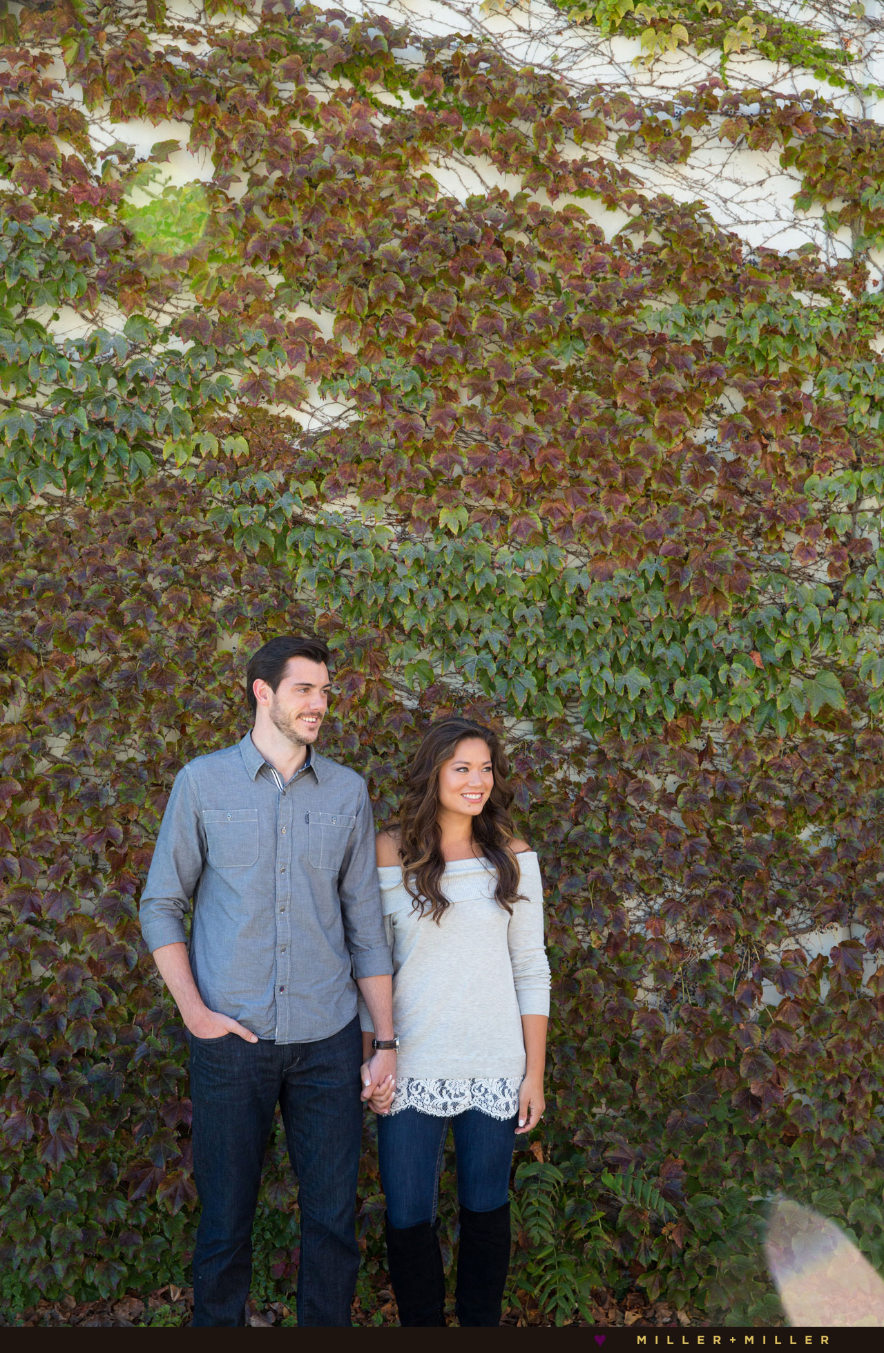 engagement-photos-fall-ivy-leaves