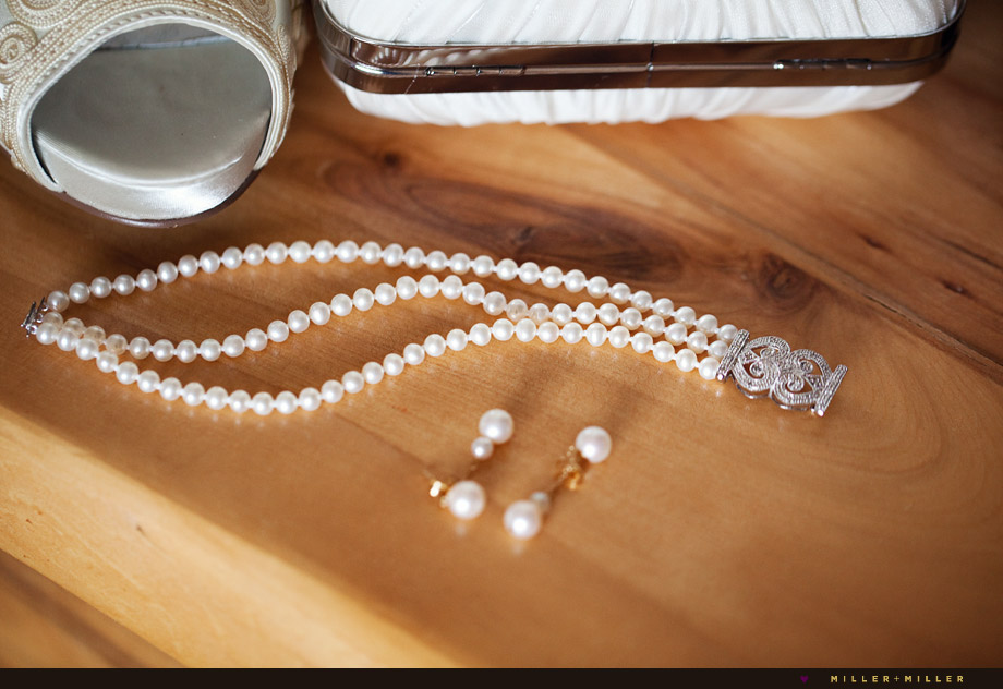 luxurious modern wedding pictures white pearls